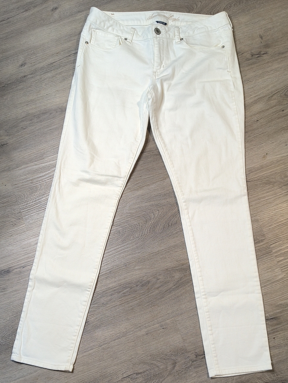 S1182 Low Rise Skinny Fit w/32" Inseam American Eagle Size 10 White Jeans